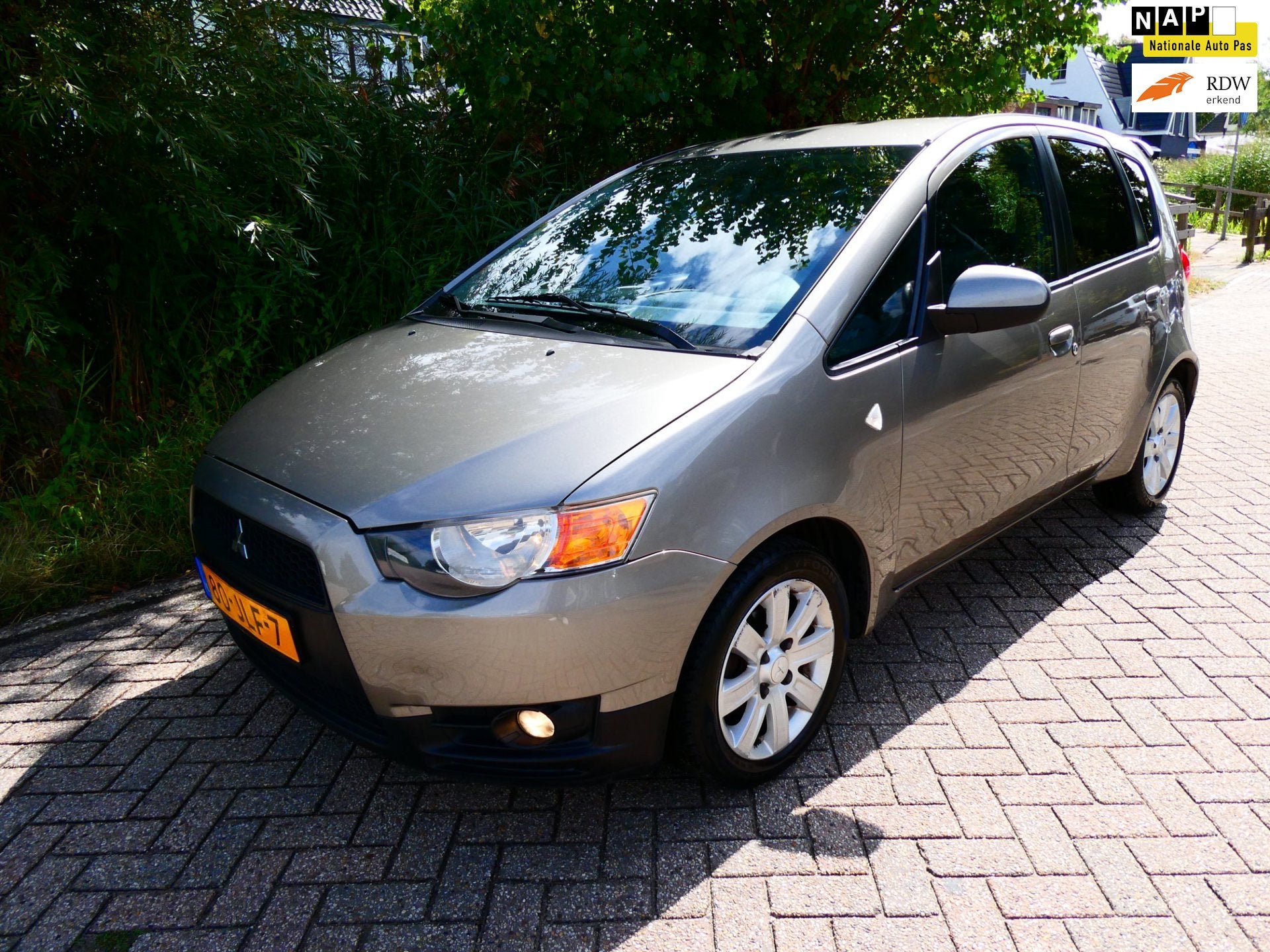 Mitsubishi Colt 1.3i 95pk 5-deurs Airco Trekhaak Hoge instap, Voorwielaandrijving, Stof, Gebruikt, 31 €/maand