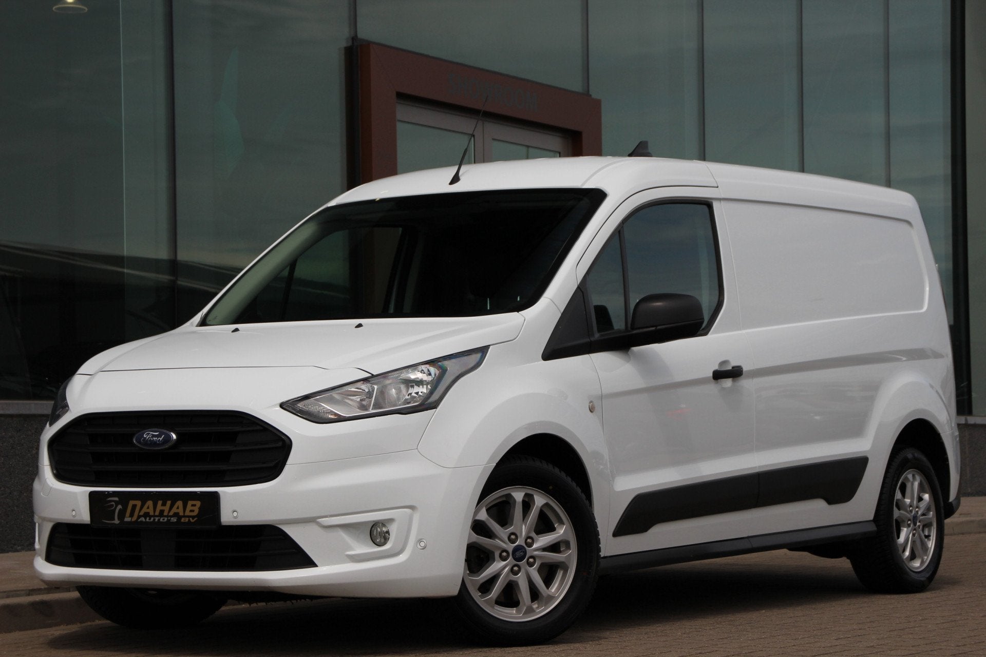 Ford Transit Connect 1.5 EcoBlue L2 Trend | Stoelverwarming, Voorwielaandrijving, 1350 kg, Gebruikt, 4 cilinders