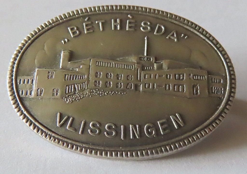 Zilveren jubileum broche verpleeg/arts Bethesda Vlissingen, Verzenden, Minder dan 4 cm, Zo goed als nieuw, Zilver