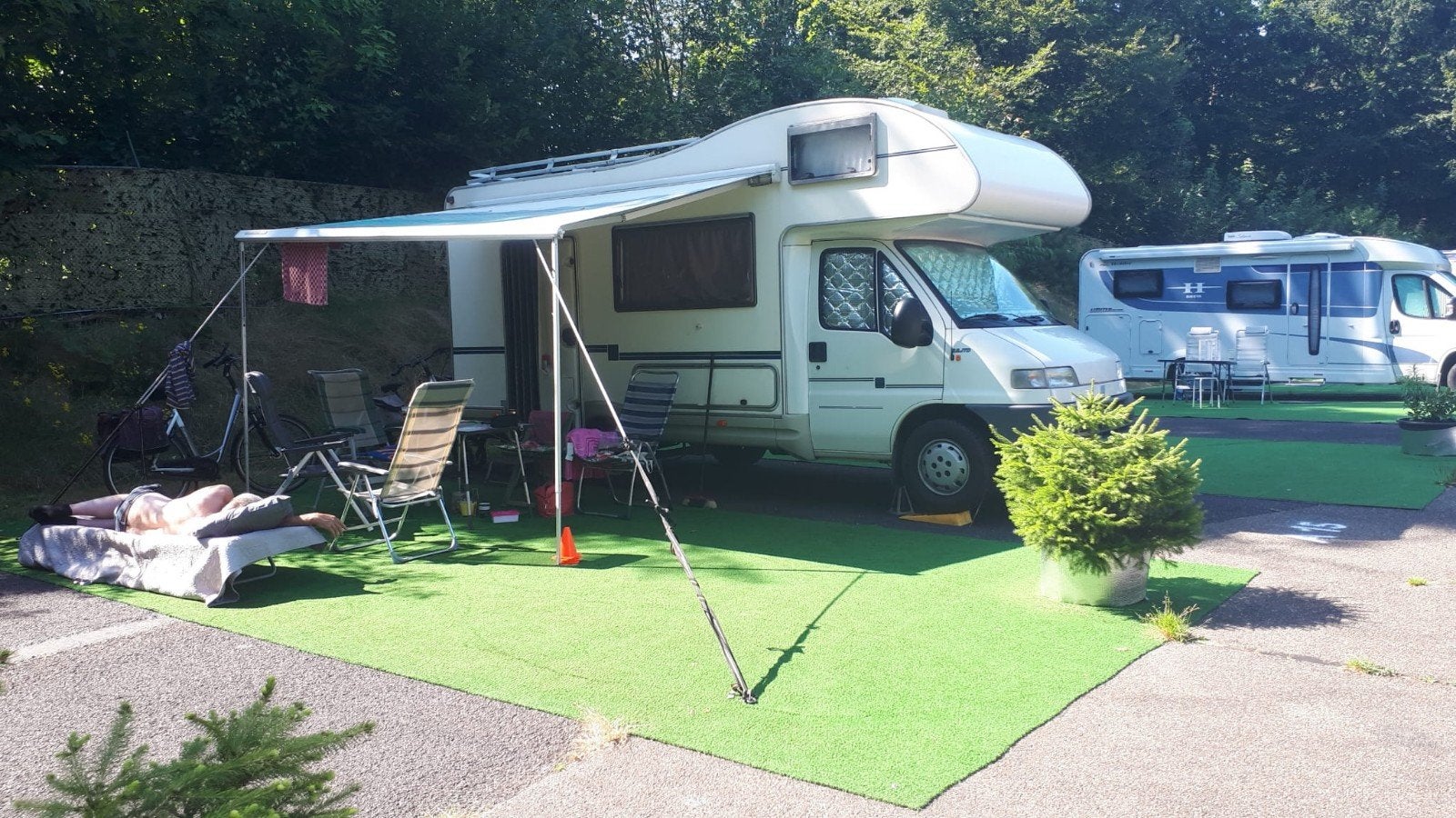 McLouis Camper met trekhaak en fietsendrager, Alkoof, Ringverwarming, Fiat, Luifel