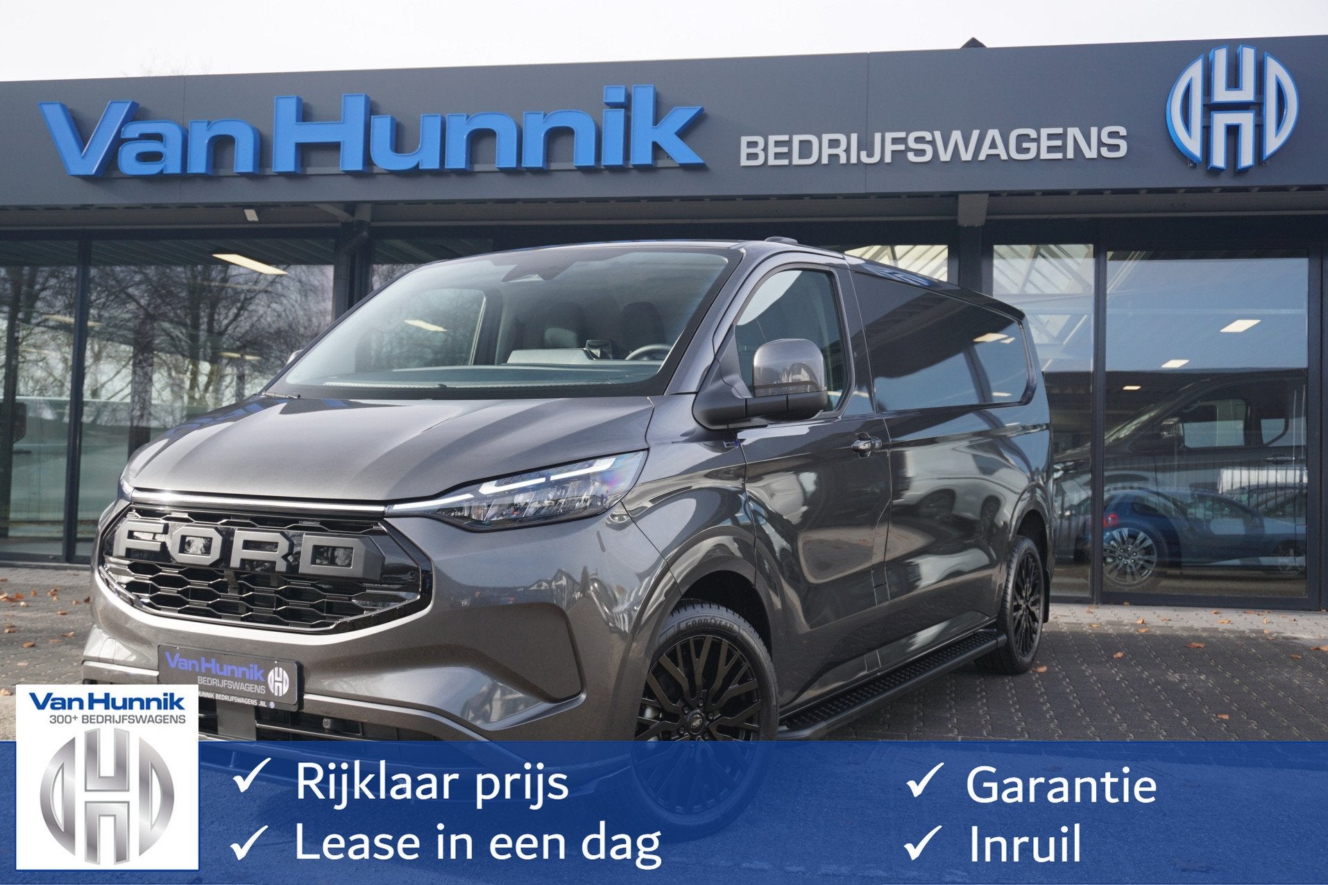 Ford Transit Custom 320L 2.5 PHEV Hybride 233PK JWR EDITION, Auto's, Bestelauto's, Gebruikt, 4 cilinders, 14 km/l, Bedrijf