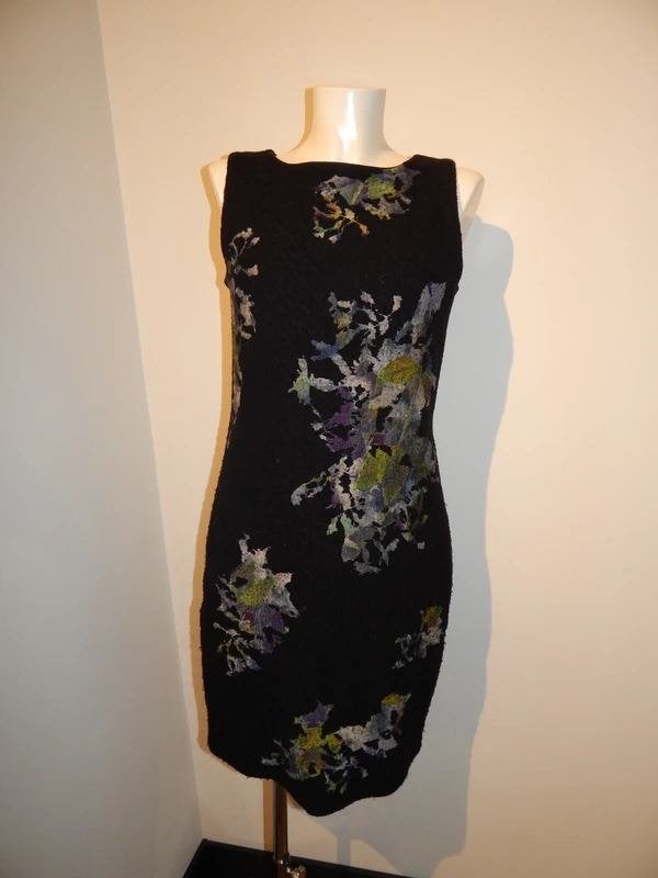 Marccain wollen jurk bloemen corsage motief rustige kleuren, Maat 38/40 (M), Zo goed als nieuw, Knielengte, Marccain
