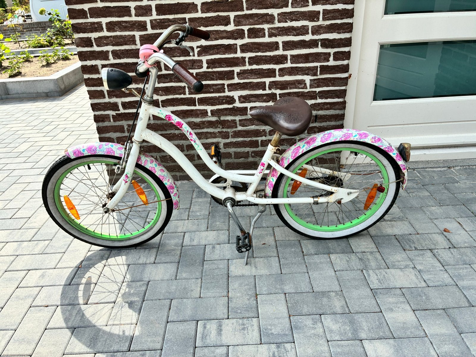 Electra Kinderfiets 20 inch - Wit met bloemen, Ophalen, Gebruikt, Velgrem, 20 inch of meer
