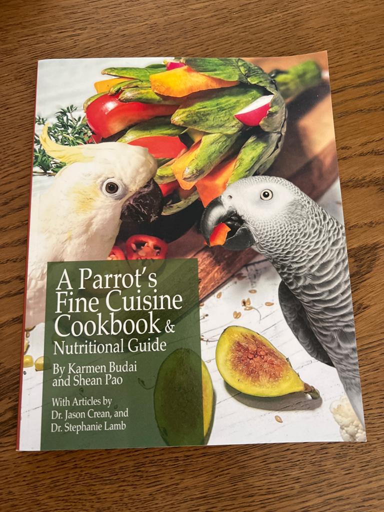 A Parrot's Fine Cuisine Cookbook & Nutritional Guide, Ophalen of Verzenden, Zo goed als nieuw