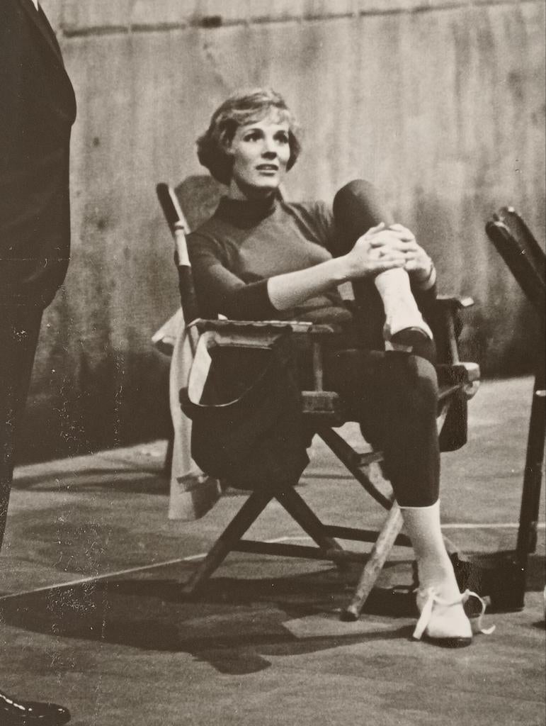 Vintage foto Julie Andrews 'Thoroughly Modern Millie', Verzamelen, Foto's en Prenten, Ophalen of Verzenden, 1960 tot 1980, Gebruikt