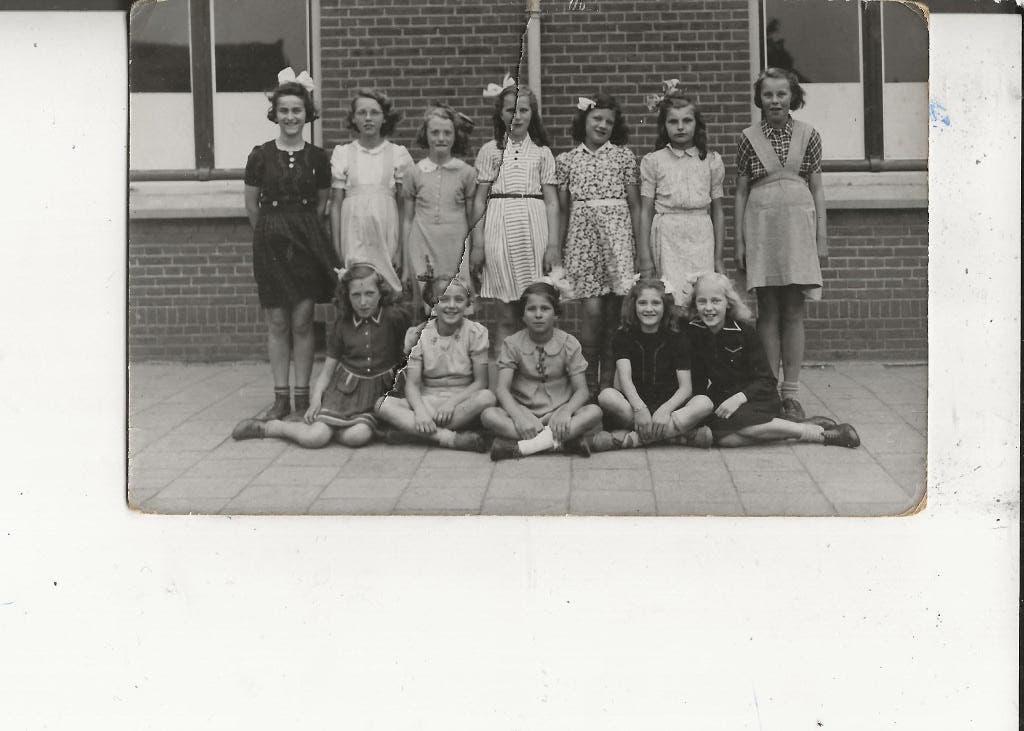 Wateringen Schoolklas meisjes Fotokaart, Ophalen of Verzenden, 1920 tot 1940, Ongelopen, Zuid-Holland