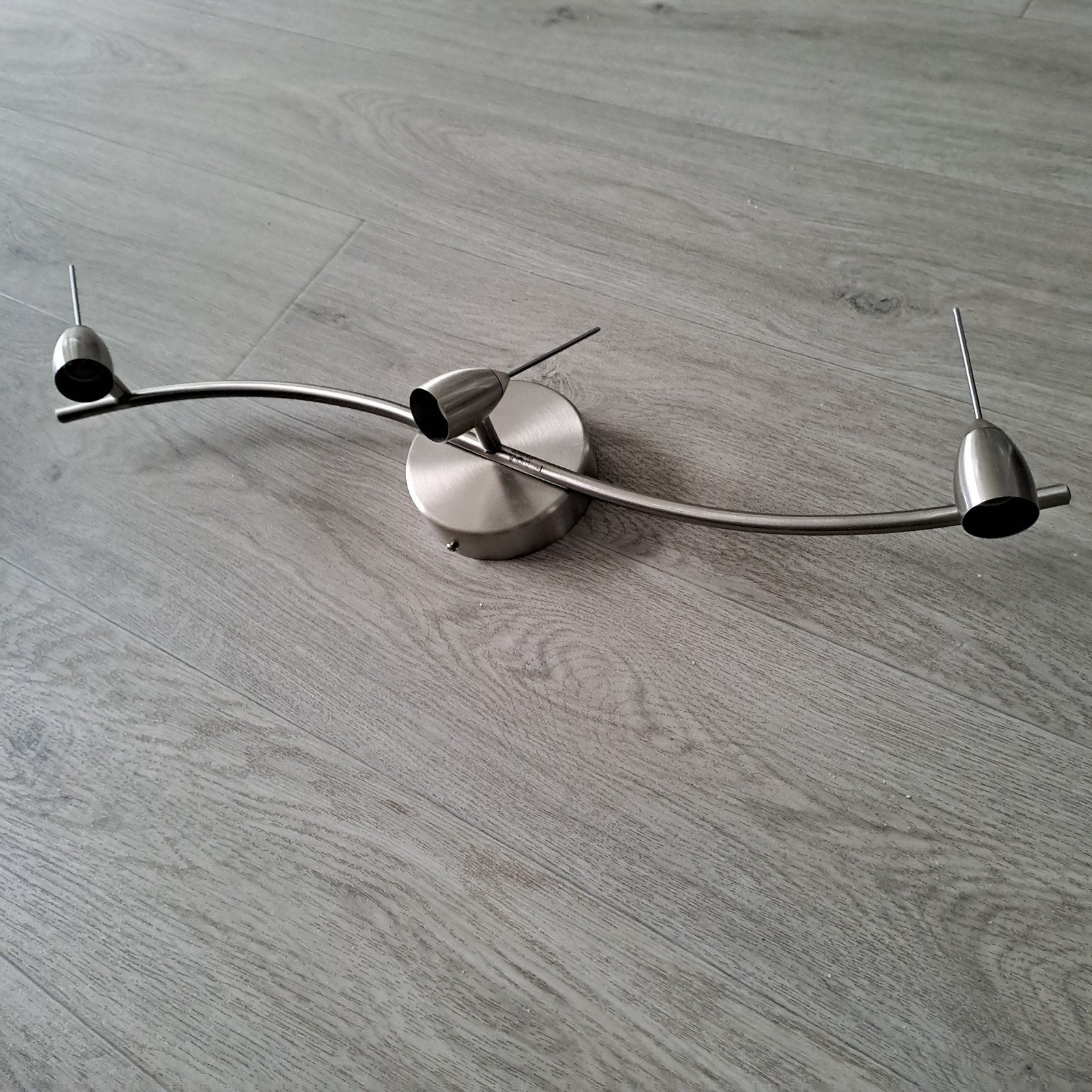 Ikea drie spot plafond lamp, Ophalen, Halogeen, E27 (groot), Zo goed als nieuw