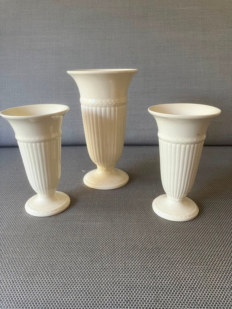3x Wedgwood Edme vazen, puntgaaf, Ophalen of Verzenden, Zo goed als nieuw, Beige, Steen/keramiek
