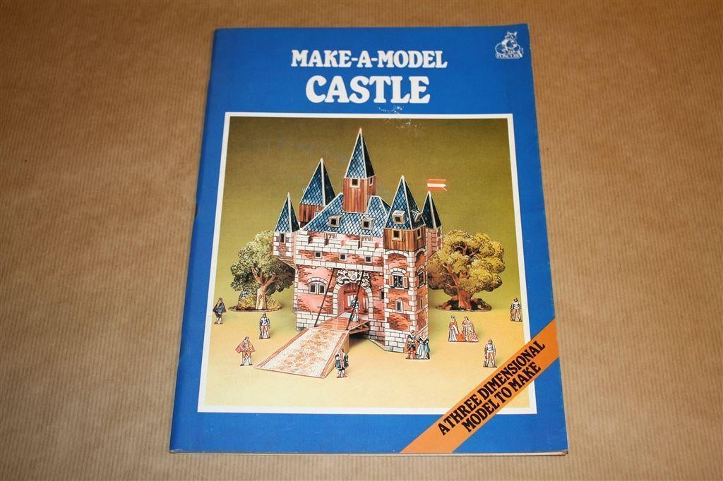 Make-a-model Castle. Bouwplaat-boek., Ophalen of Verzenden, Gelezen, Overige onderwerpen