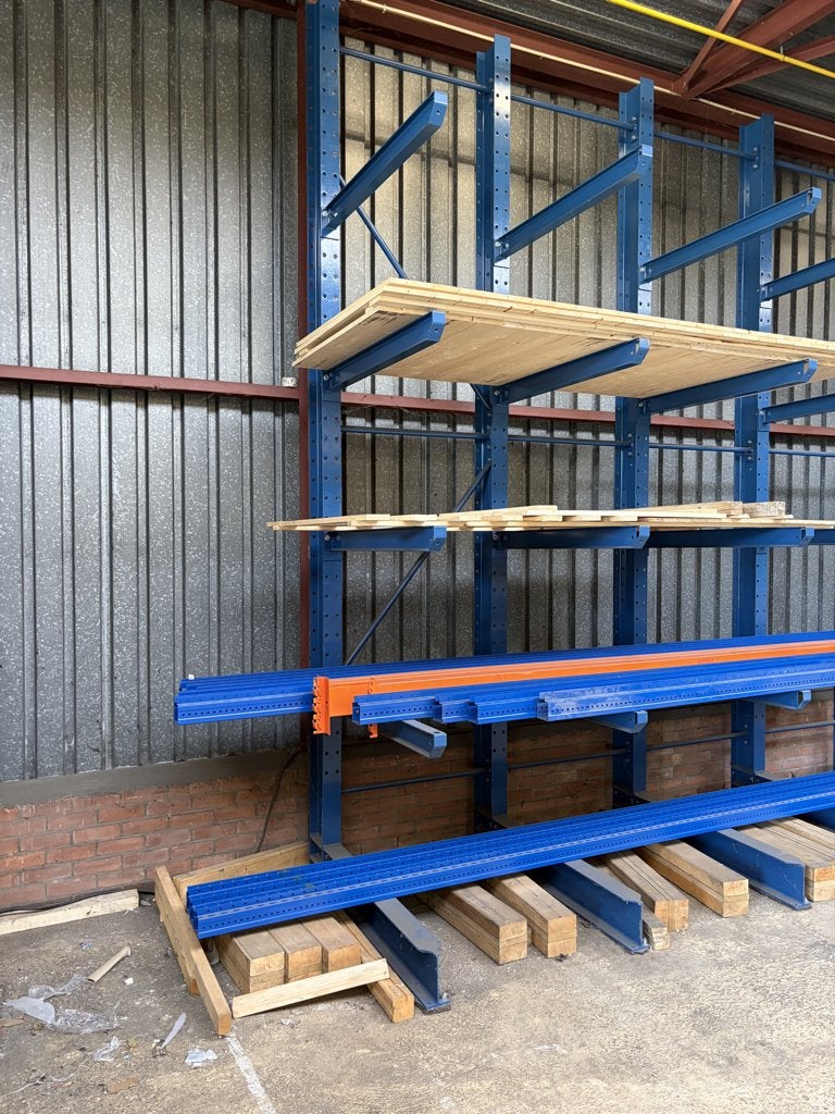 Zware draagarmstelling IPE200, 120cm armen, set 4 staanders, Ophalen, Gebruikt, Munstermanstraat 6 - hal 3 - Silvolde, Handelsonderneming Hendriksen