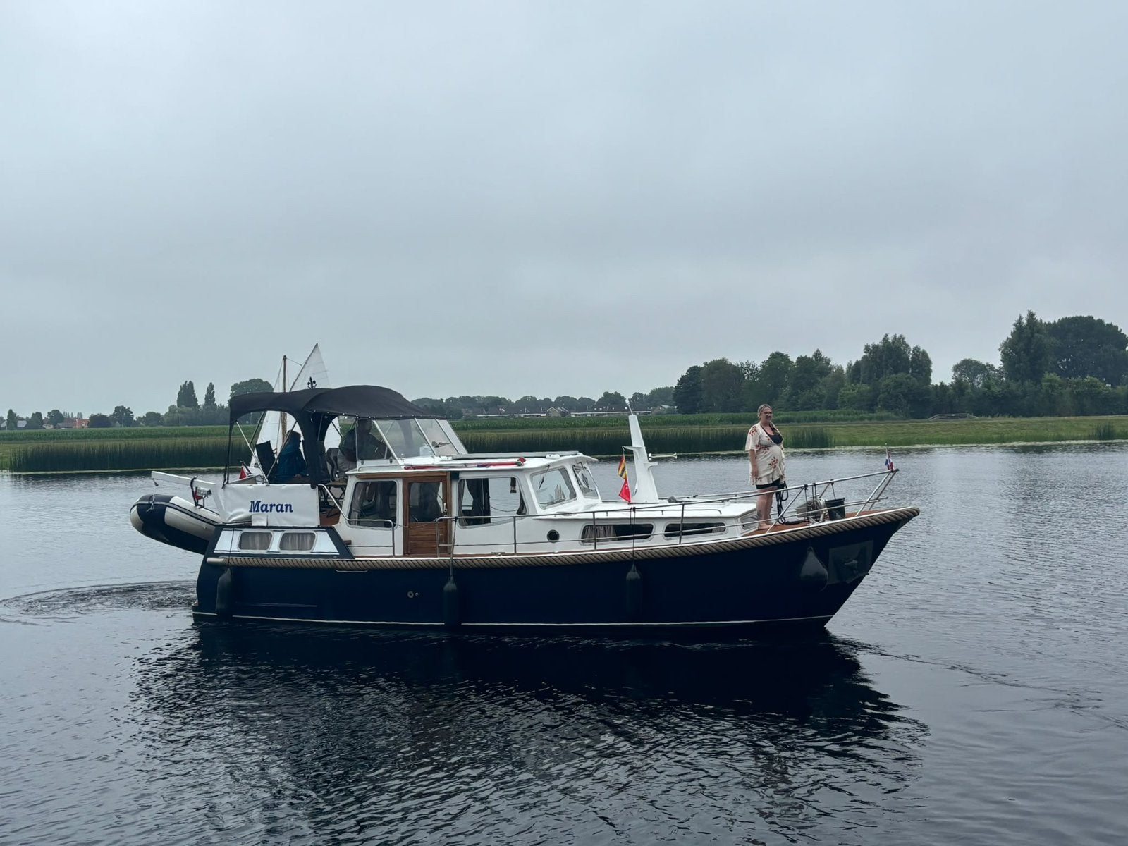 Vrijbuiter motorkruiser 11.50x3.65, Watersport en Boten, Overige merken, Gebruikt, Diesel, Walstroom