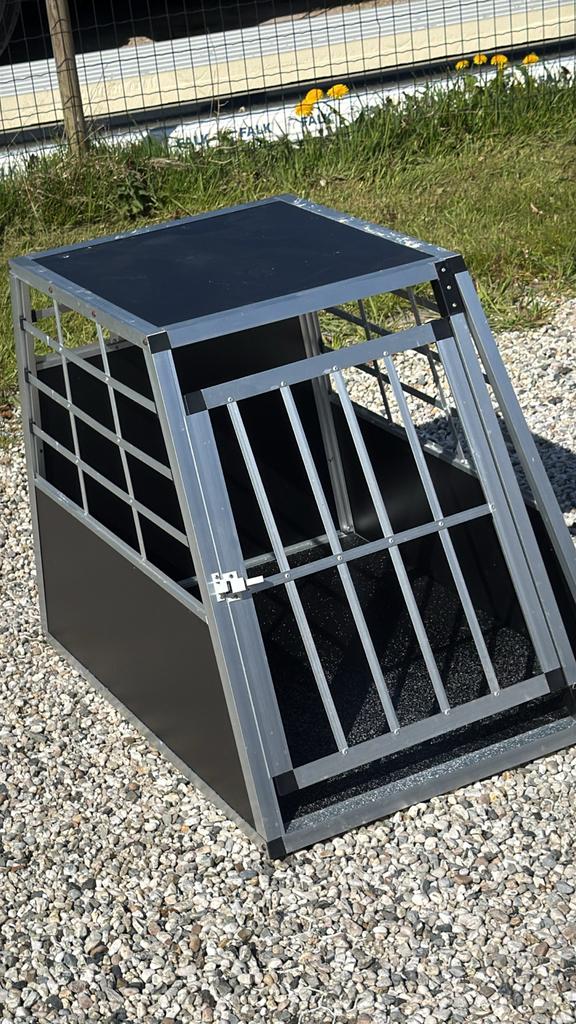 Reis bench voor grote hond, Dieren en Toebehoren, Hondenbenches, Ophalen, Zo goed als nieuw