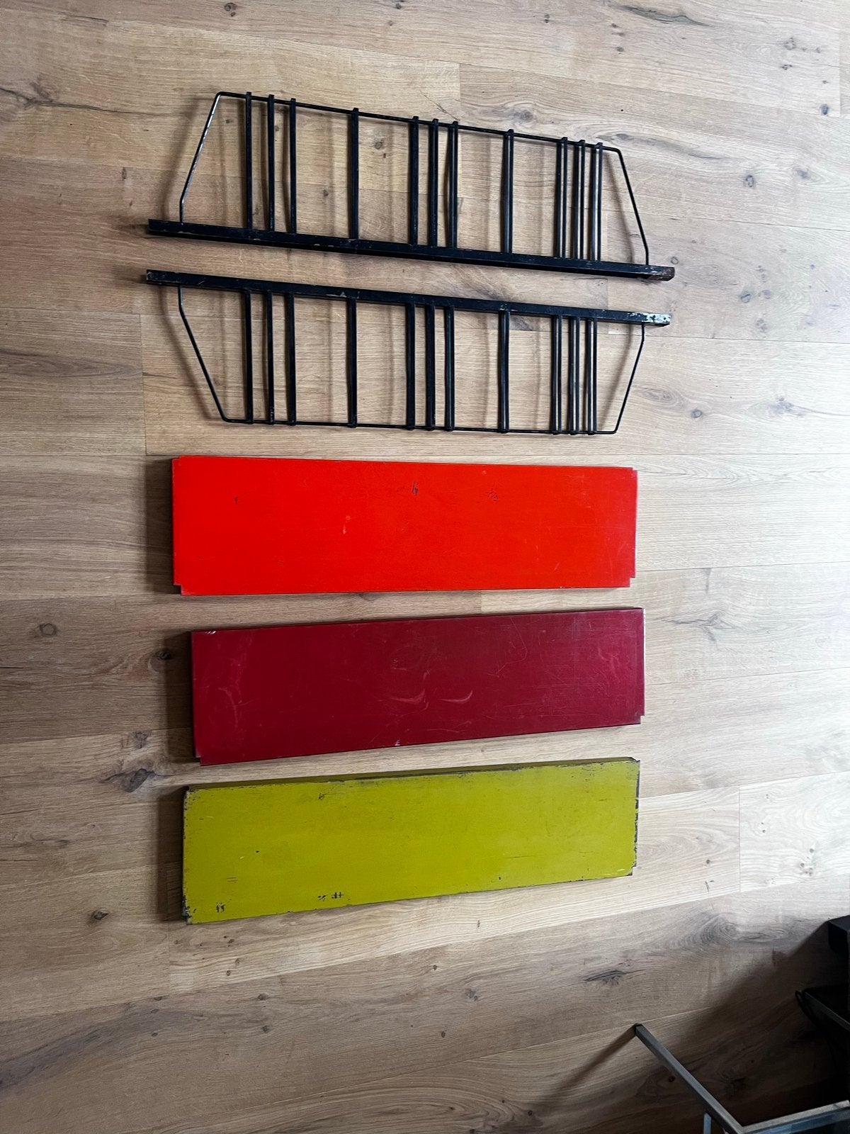Vintage Tomado boekenrek onderdelen - 2 staanders, 3 planken, Ophalen of Verzenden, Huis en Inrichting