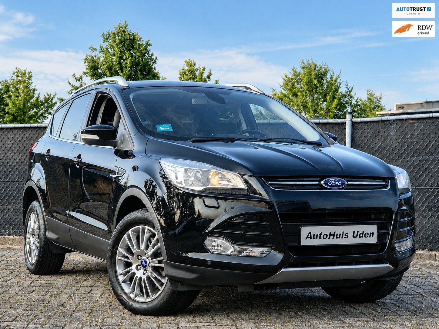 Ford Kuga 1.6 Titanium Plus 4WD*Camera*Trekhaak*Automaat, Gebruikt, Zwart, 4 cilinders, Leder en Stof