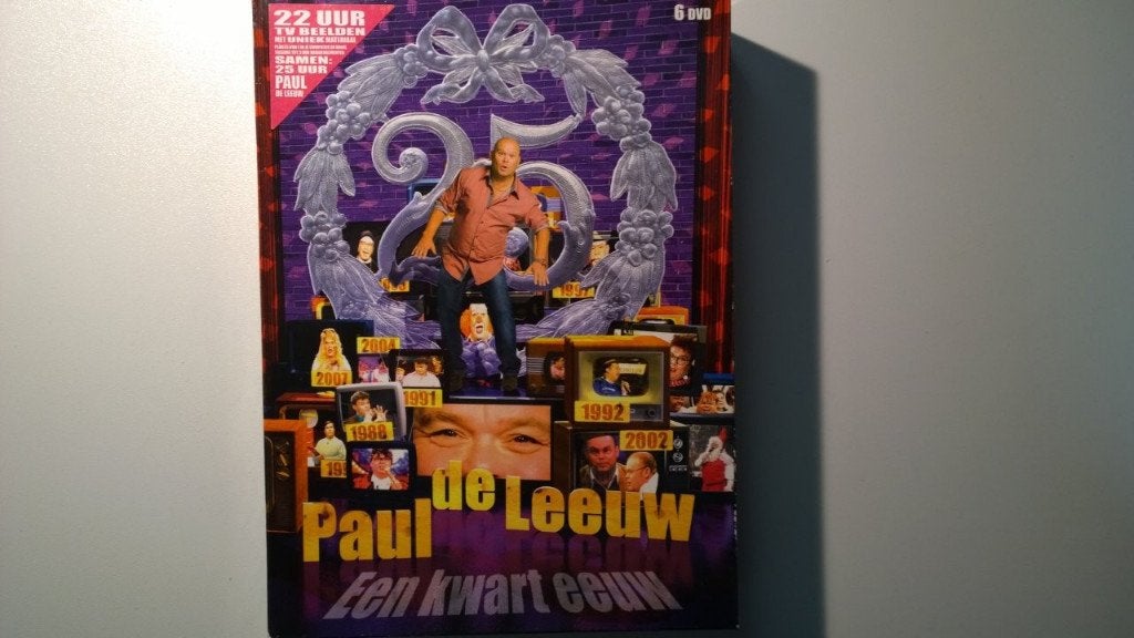 Paul de Leeuw - Een Kwart Eeuw De Leeuw (DVD), Alle leeftijden, Ophalen of Verzenden, Zo goed als nieuw, Komedie