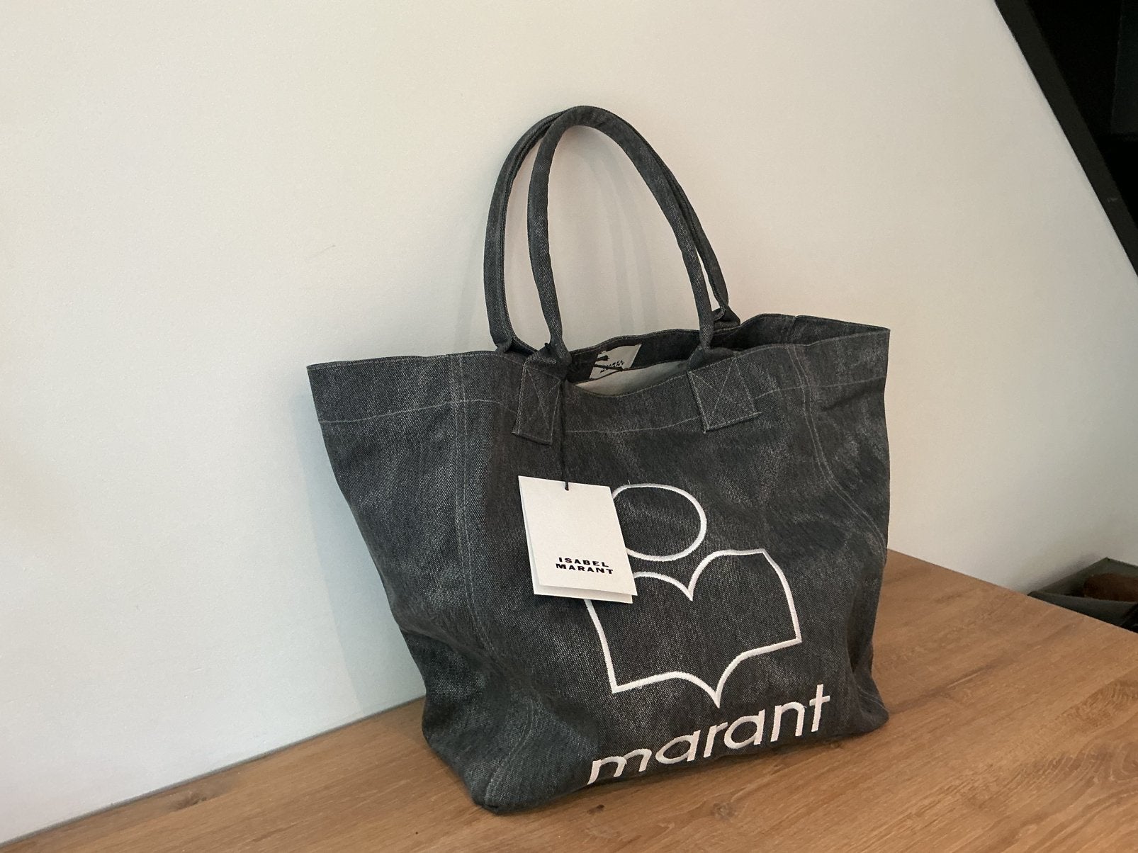 Isabel Marant shopper Yenky nieuw grijs/zwarte jeansstof, Ophalen of Verzenden, Nieuw, Zwart, 30 cm of meer
