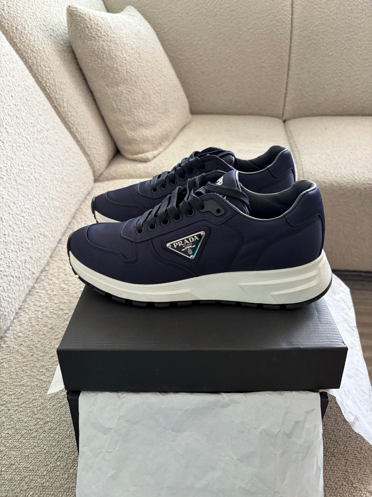 Prada Re-Nylon sneakers - Maat 40.5 - met bon!!, Ophalen of Verzenden, Zo goed als nieuw, Blauw, Sneakers of Gympen