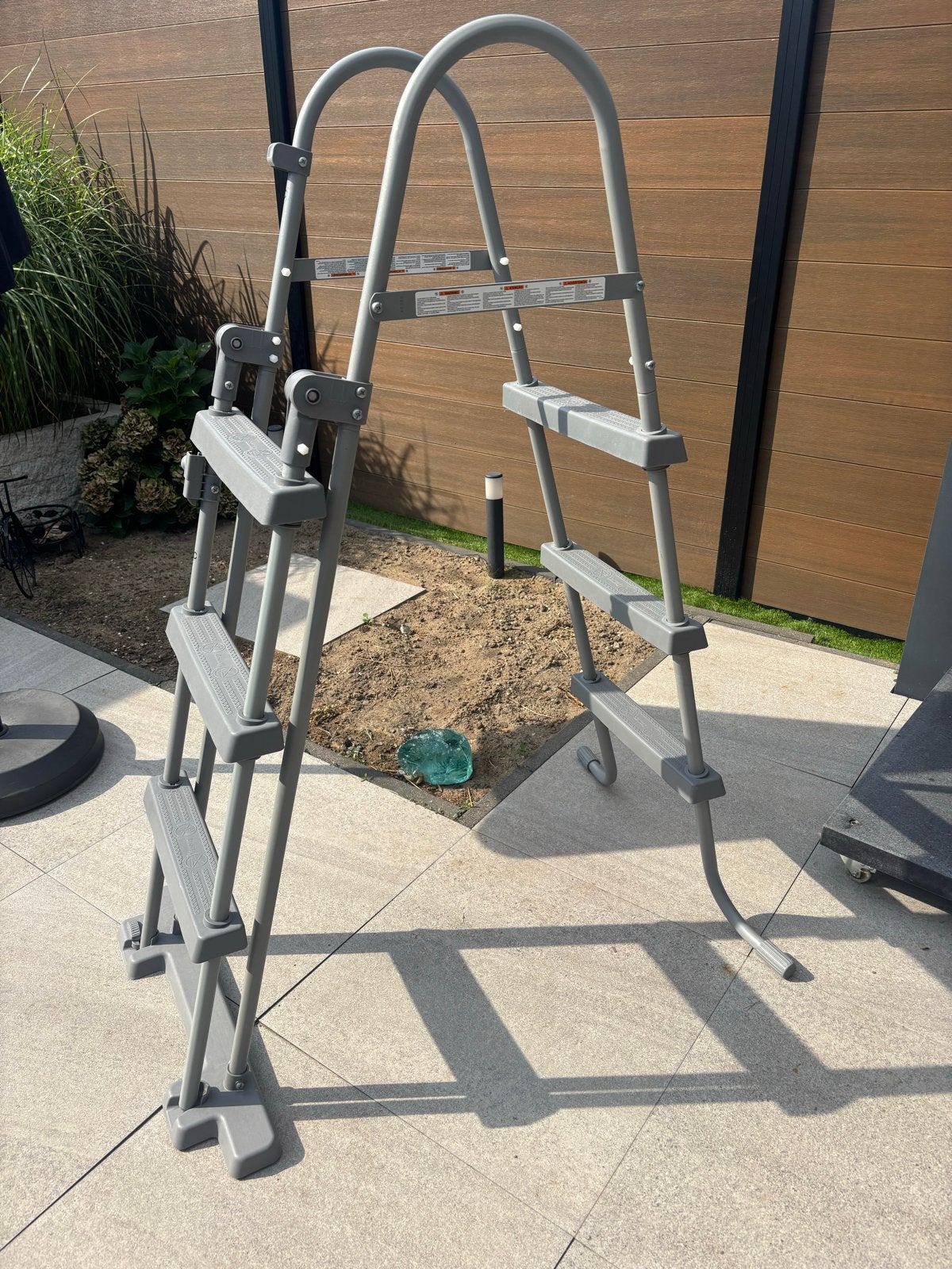Bestway zwembad trap - zo goed als nieuw, Ophalen, Zo goed als nieuw, Ladder
