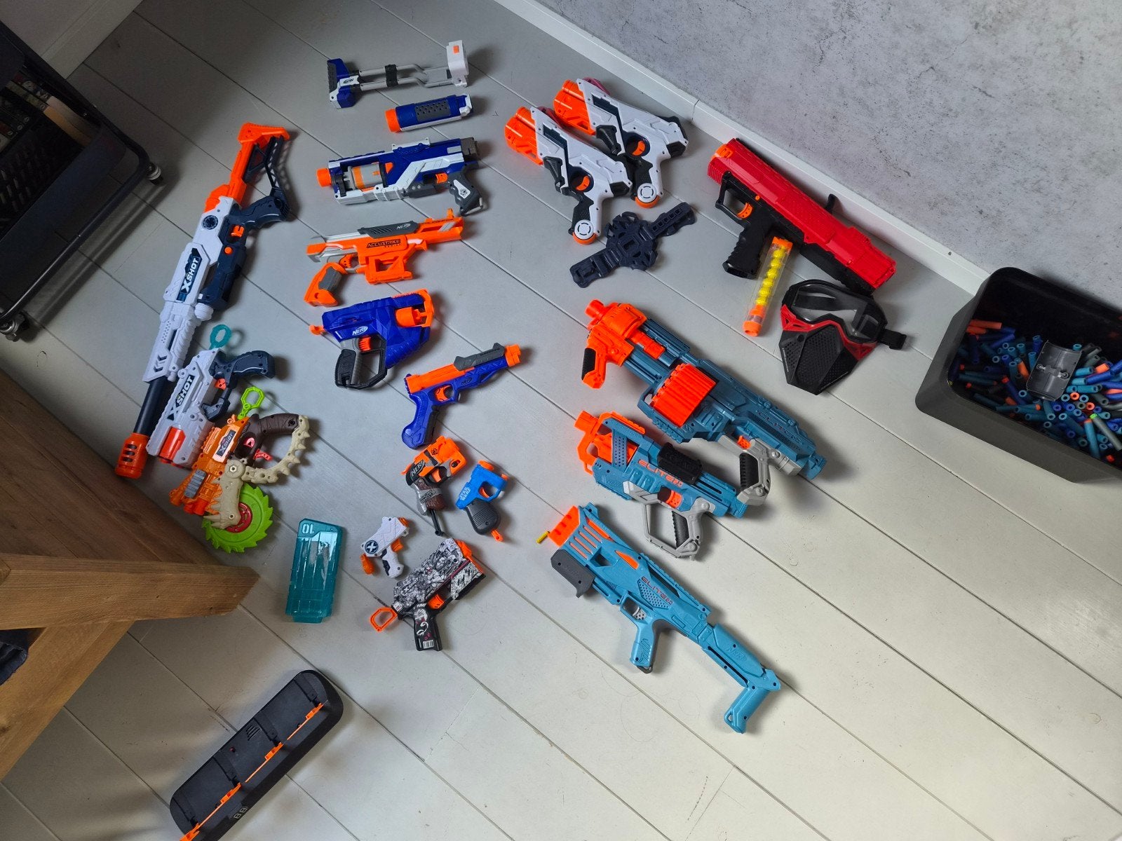 Grote collectie Nerf en X-Shot blasters met accessoires, Ophalen, Gebruikt
