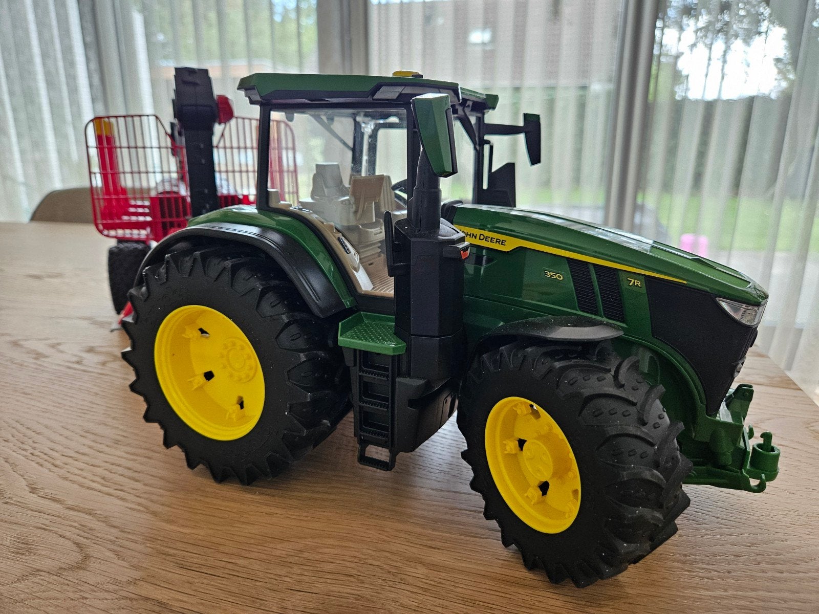 Bruder 3154 John Deere 7R 350 met aanhanger en 3 boomstammen, Ophalen of Verzenden, Zo goed als nieuw