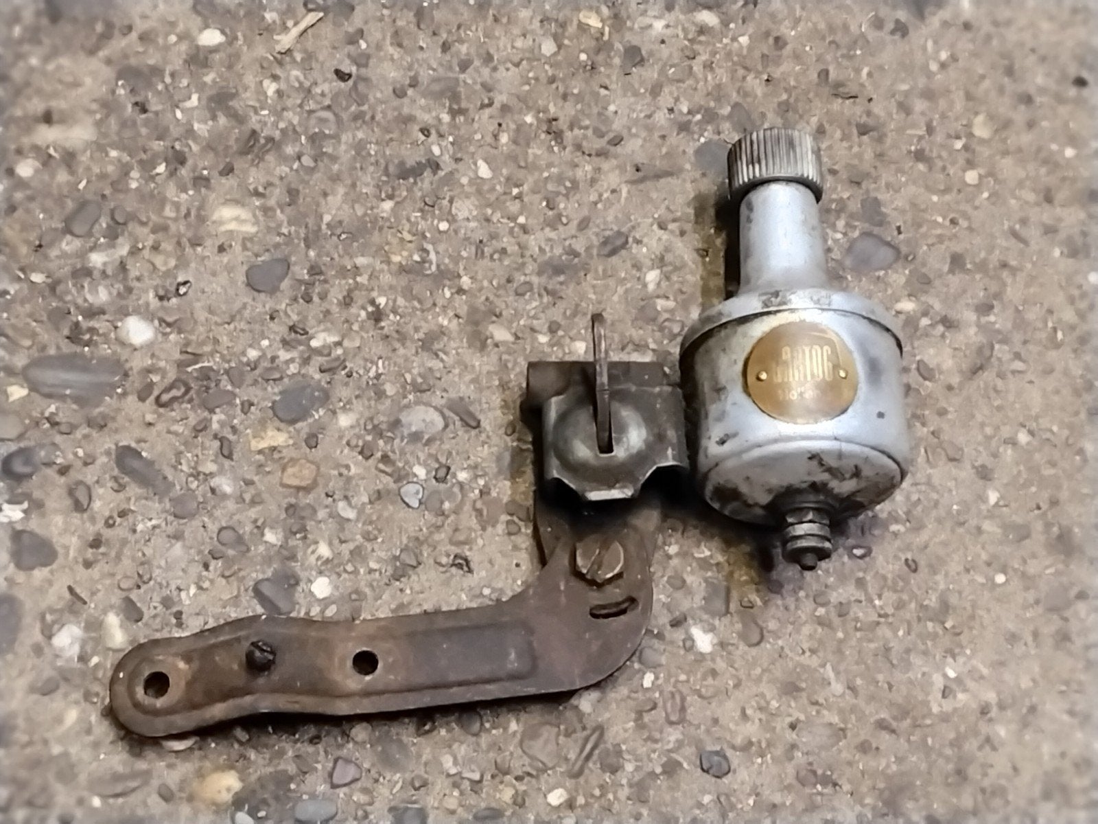 ANTIEKE HARTOG FIETSDYNAMO, Ophalen of Verzenden, Verlichtingsset