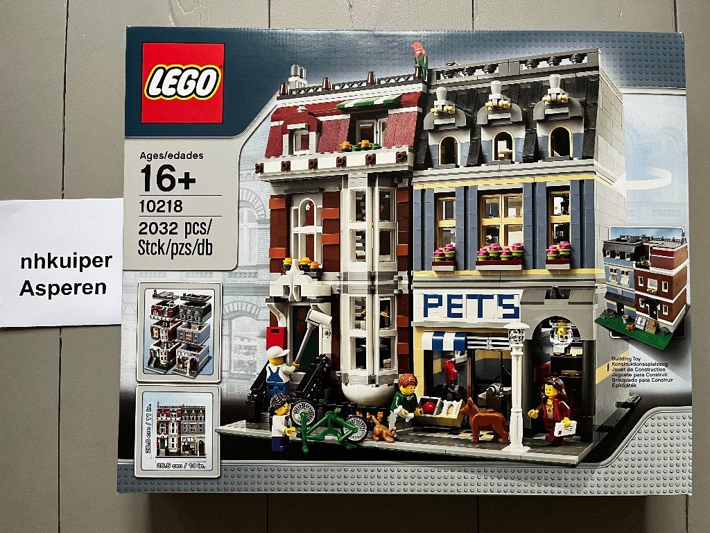 LEGO Pet Shop 10218 NIEUW in gesealde doos, Kinderen en Baby's, Overige thema's, Nieuw, Ophalen of Verzenden, Complete set