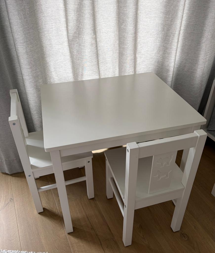 Ikea Kritter tafeltje met twee stoeltjes, Ophalen, Gebruikt, Tafel(s) en Stoel(en)