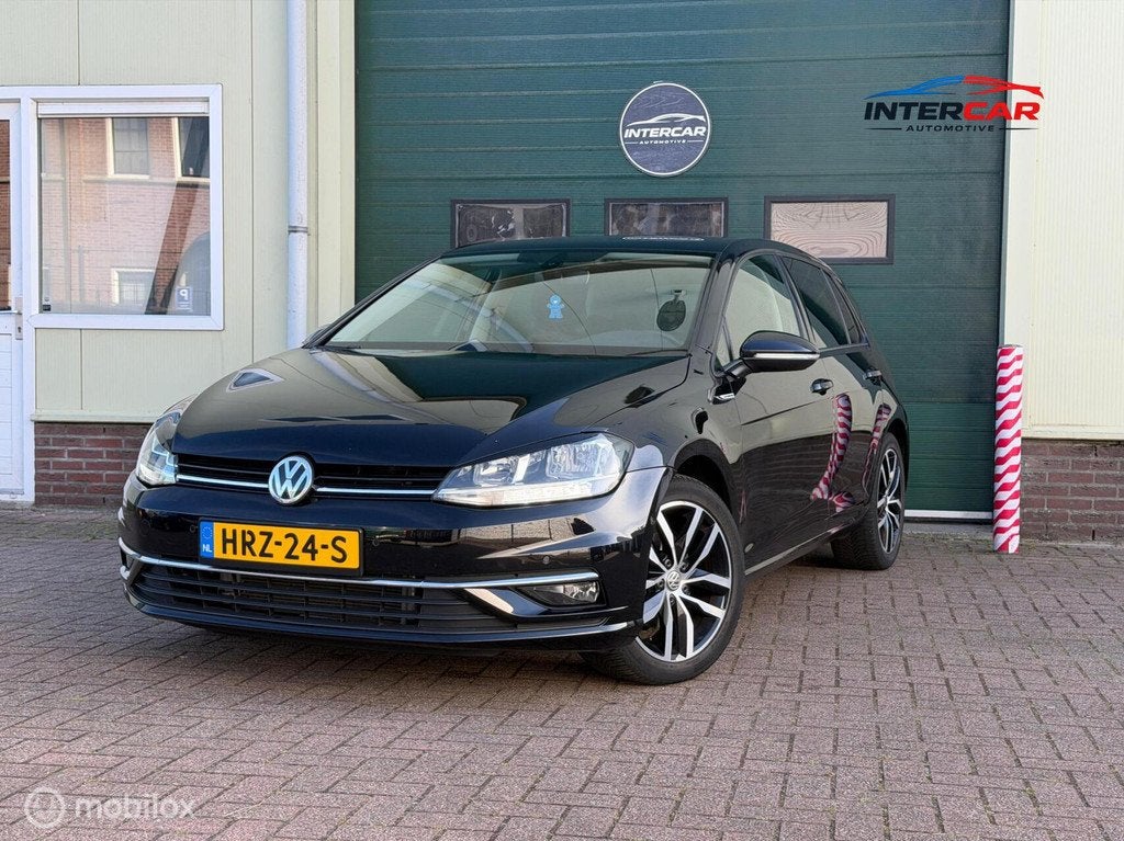 Volkswagen Golf 1.5 TGI 2020|DSG|ACC|Carplay|Camera|NW APK, Auto's, Volkswagen, 4 cilinders, CNG (Aardgas), Alcantara, Zwart