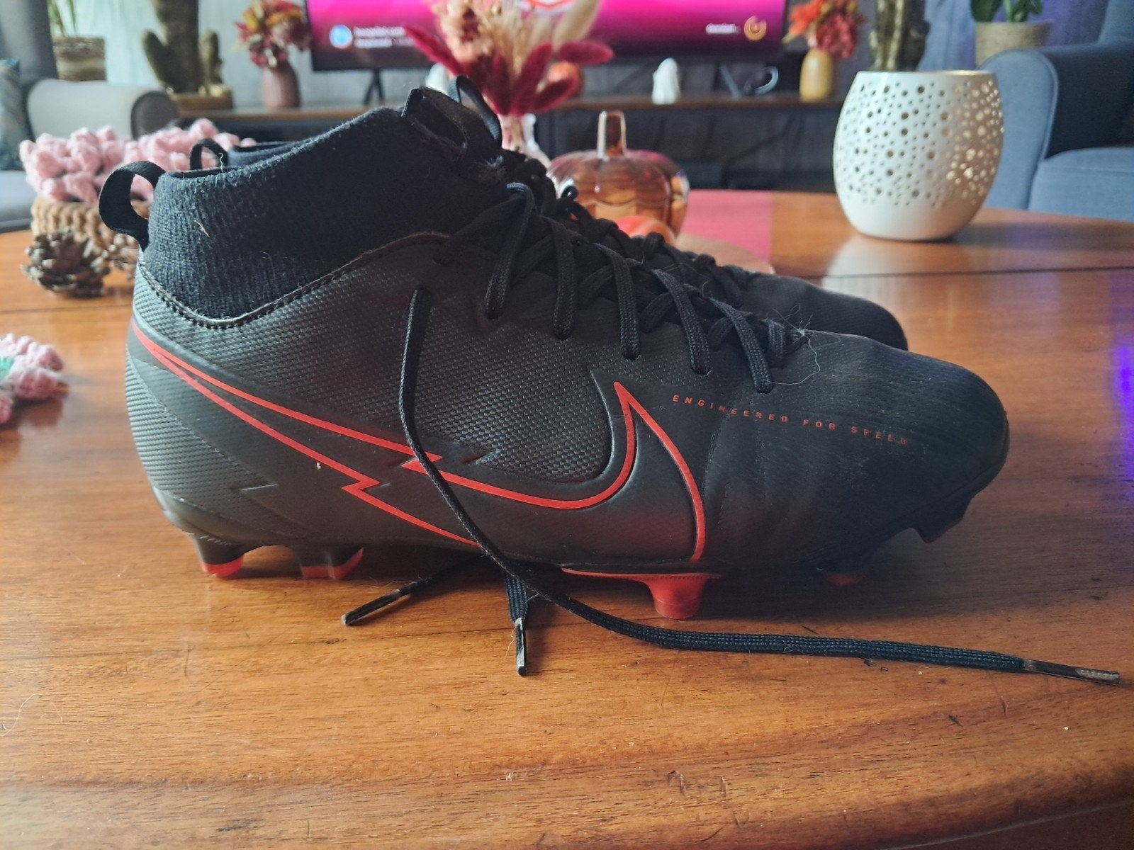 voetbalschoenen nike maat 38, Ophalen, Zo goed als nieuw, Schoenen