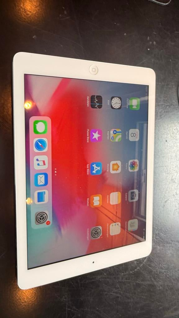 Apple iPad Air Zilver 16GB Wi-Fi /4G, 10 inch, Gebruikt, Apple iPad Air, Ophalen of Verzenden
