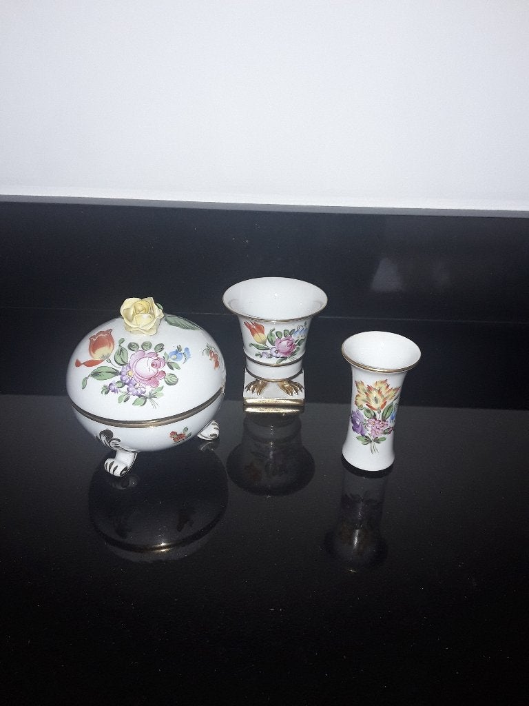 Herend 3delig setje met kleurrijke bloemen, Verzenden