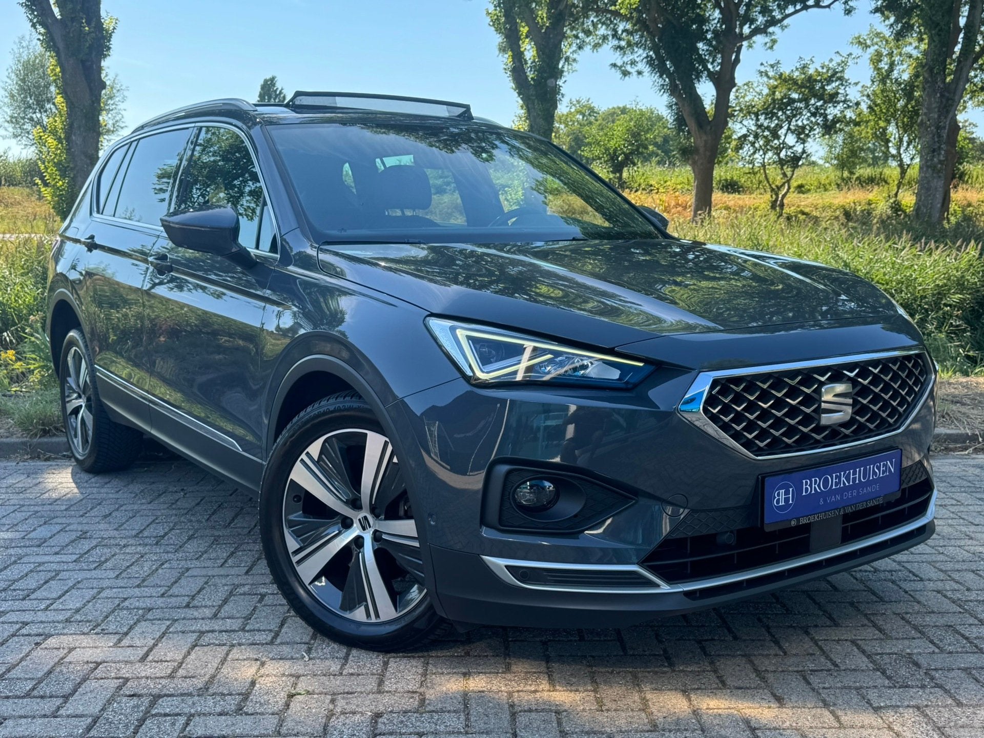 Seat TARRACO 1.4 TSI e-Hybrid PHEV Xcellence 245pk Panoramad, Euro 6, 4 cilinders, Leder en Stof, Grijs