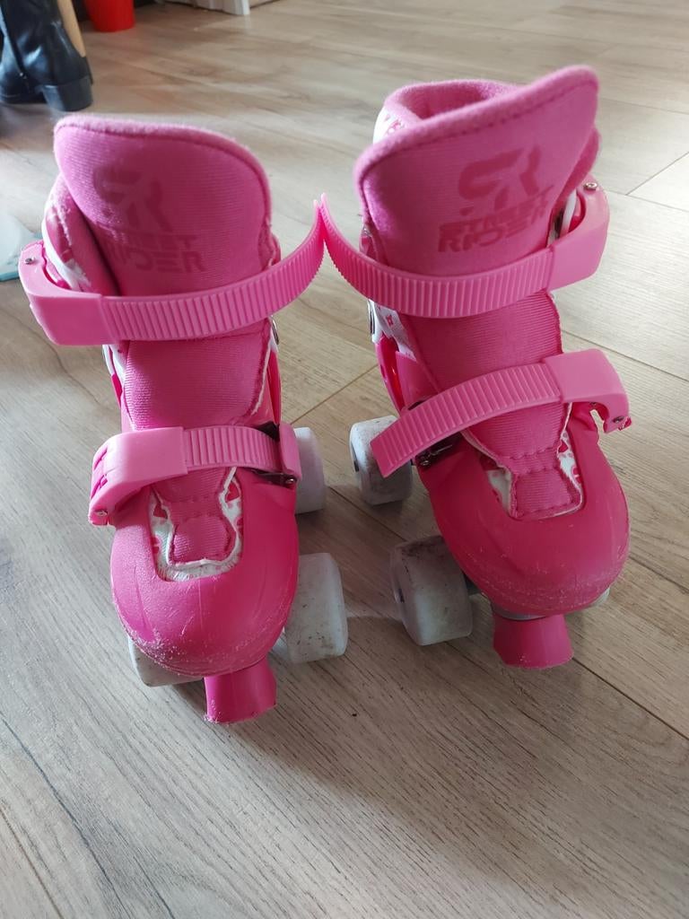 Roze verstelbare rolschaatsen voor kinderen maat 27-30, Kinderen en Baby's, Speelgoed | Buiten | Rolschaatsen, Ophalen of Verzenden