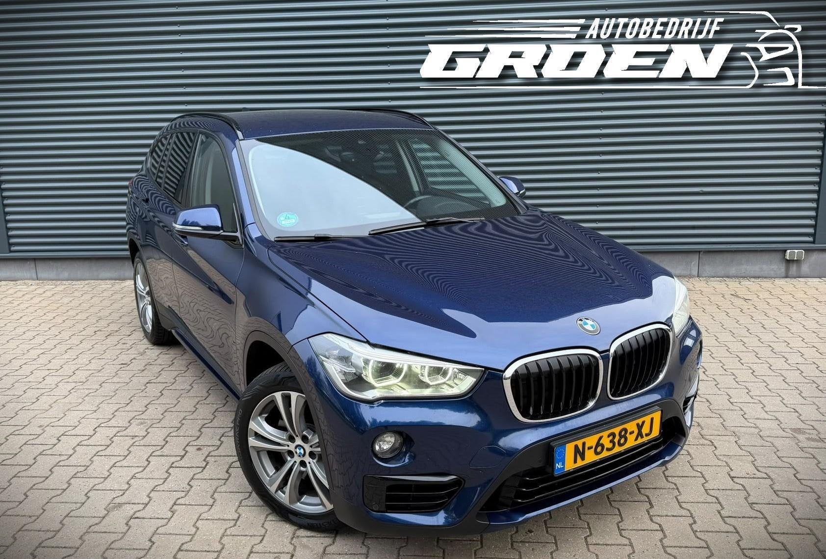 BMW X1 xDrive25d Centennial High Executive AUT|ACC|LED|TREKH, Auto's, Euro 6, 4 cilinders, 2000 kg, Blauw