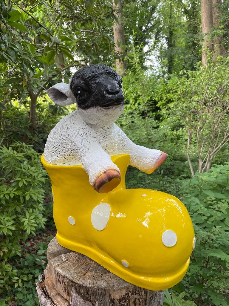 Beeld lammetje laarsje, kinderkamer, babykamer Geel 45cm, Ophalen, Nieuw, Kunststof, Dierenbeeld