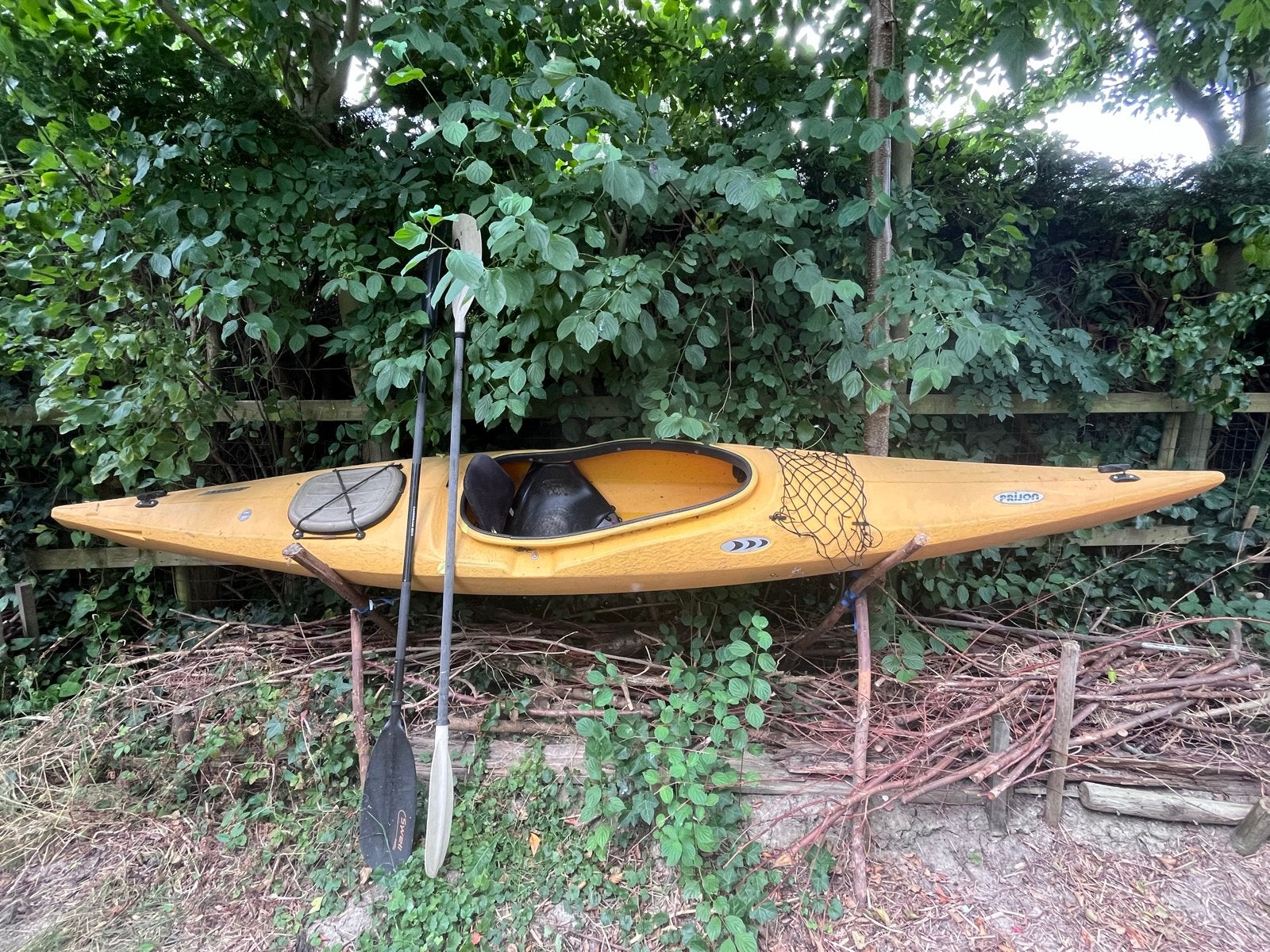 Prijon Cruiser 430 Kajak met Zaagtand Voetstuk en Peddels, Watersport en Boten, Ophalen, Gebruikt, 1-persoons