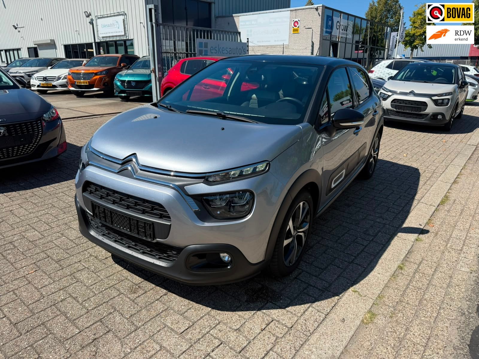 Citroen C3 1.2 PureTech Shine, Navi, Camera, Airco Dealer au, Auto's, 450 kg, Gebruikt, 1199 cc, Origineel Nederlands