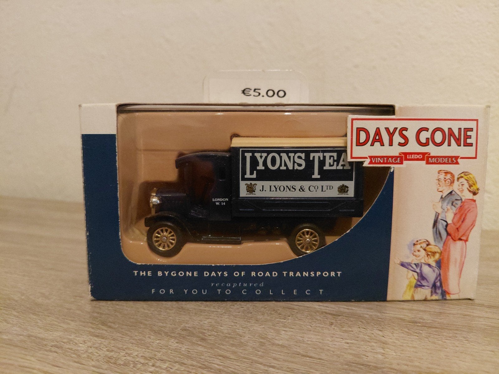 'Lyons Tea' Dennis Delivery Van, Overige merken, Verzenden, Zo goed als nieuw, Groter dan 1:32
