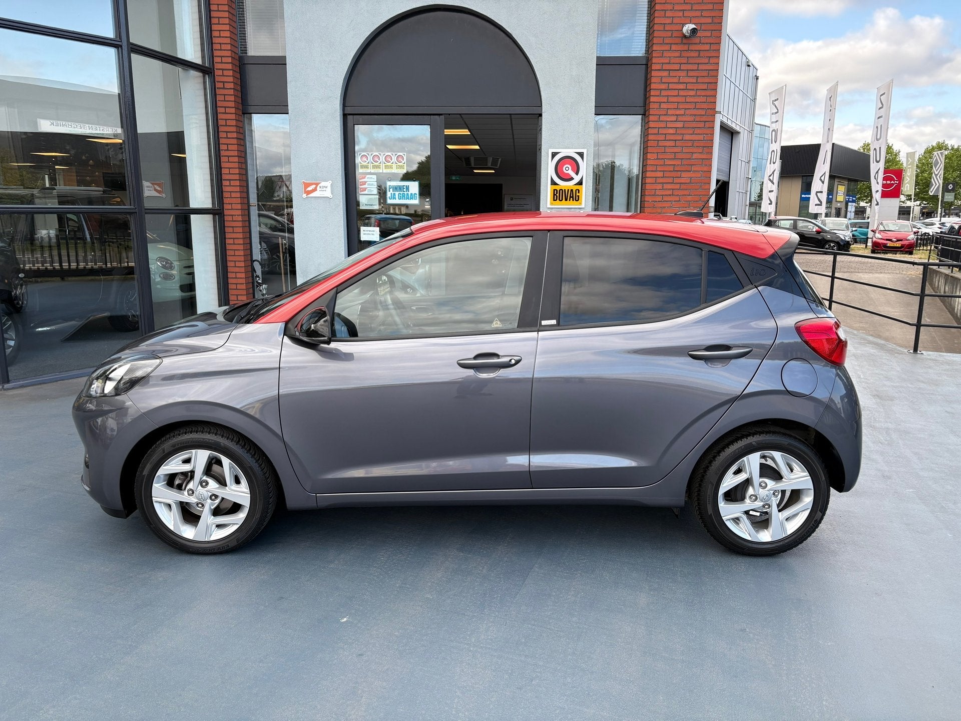 Hyundai I10 1.0 Comfort 5-zits LMV NAVI ACHTERUITRIJCAMERA, Auto's, Voorwielaandrijving, Gebruikt, Euro 6, Bedrijf