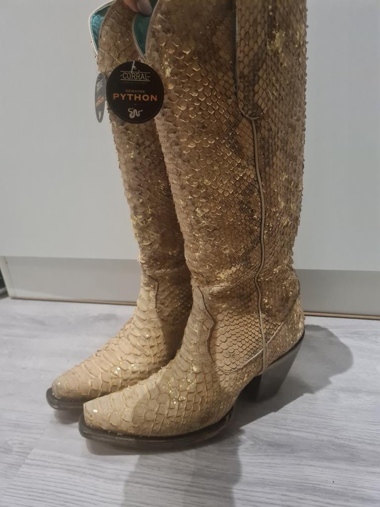 Nieuwe handgemaakte Corral boots, echt leer/leder, Kleding | Dames, Schoenen, Hoge laarzen, Corral, Beige, Nieuw