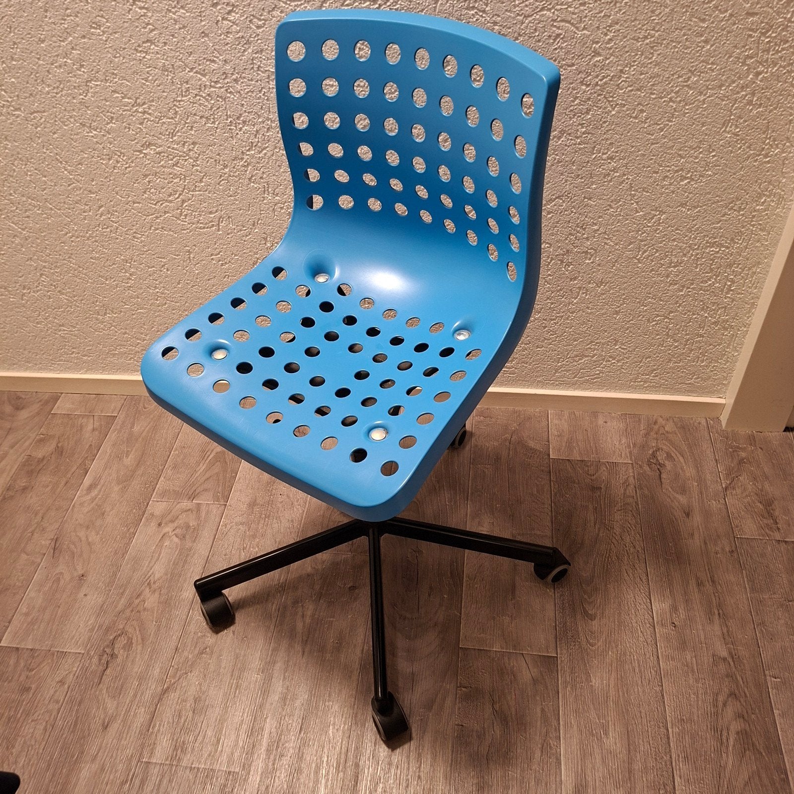 Blauwe Ikea bureaustoel, Huis en Inrichting, Ophalen, Zo goed als nieuw, Blauw
