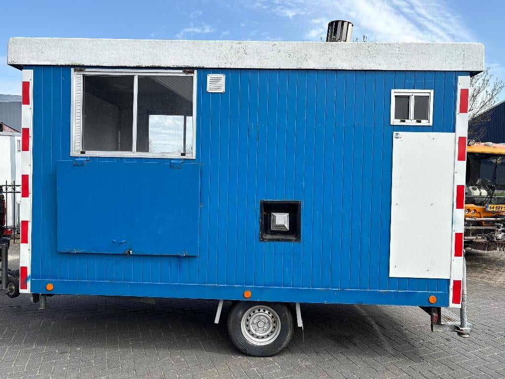 Te koop snelverkeer schaftwagen bouwkeet toilet en berging, Ophalen, Gebruikt