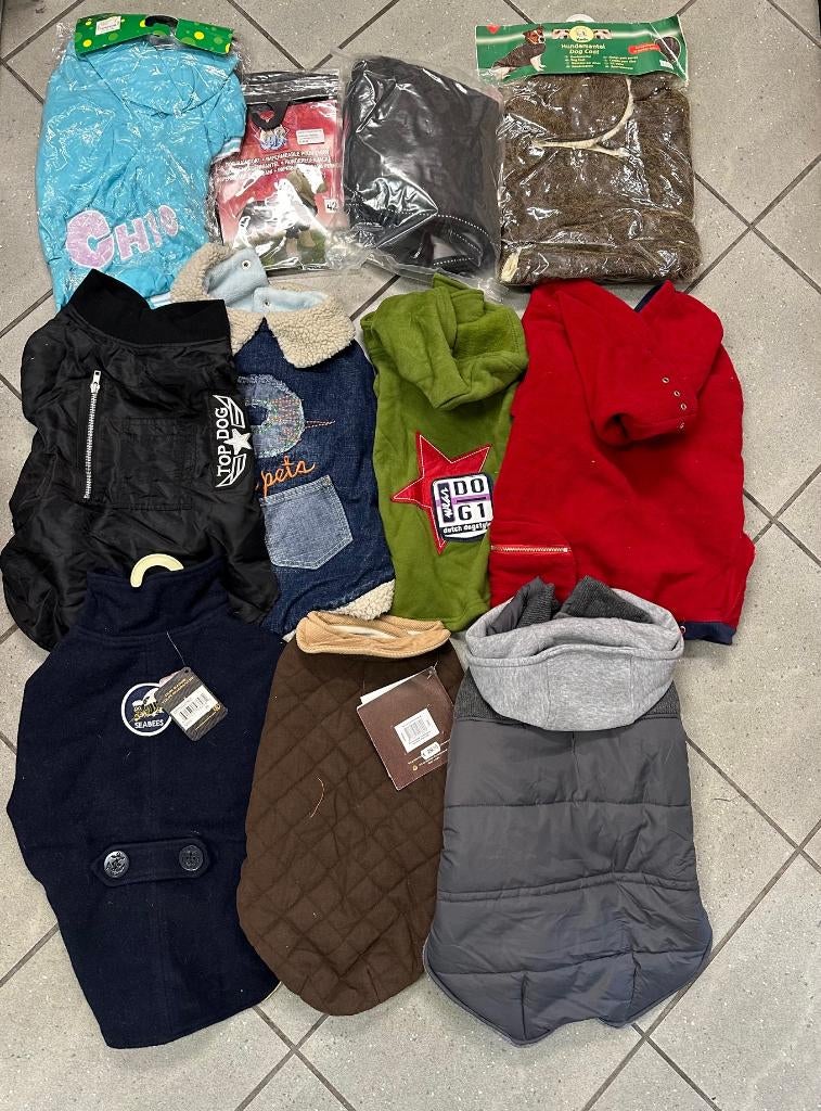 34 hondenjassen maat 41-45cm assorti OP=OP, Dieren en Toebehoren, Hondenkleding, Nieuw, Ophalen of Verzenden, Nvt, Nvt