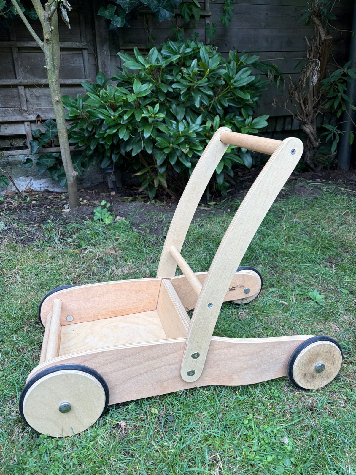 Houten loopwagen van Pinolino, Ophalen, Gebruikt