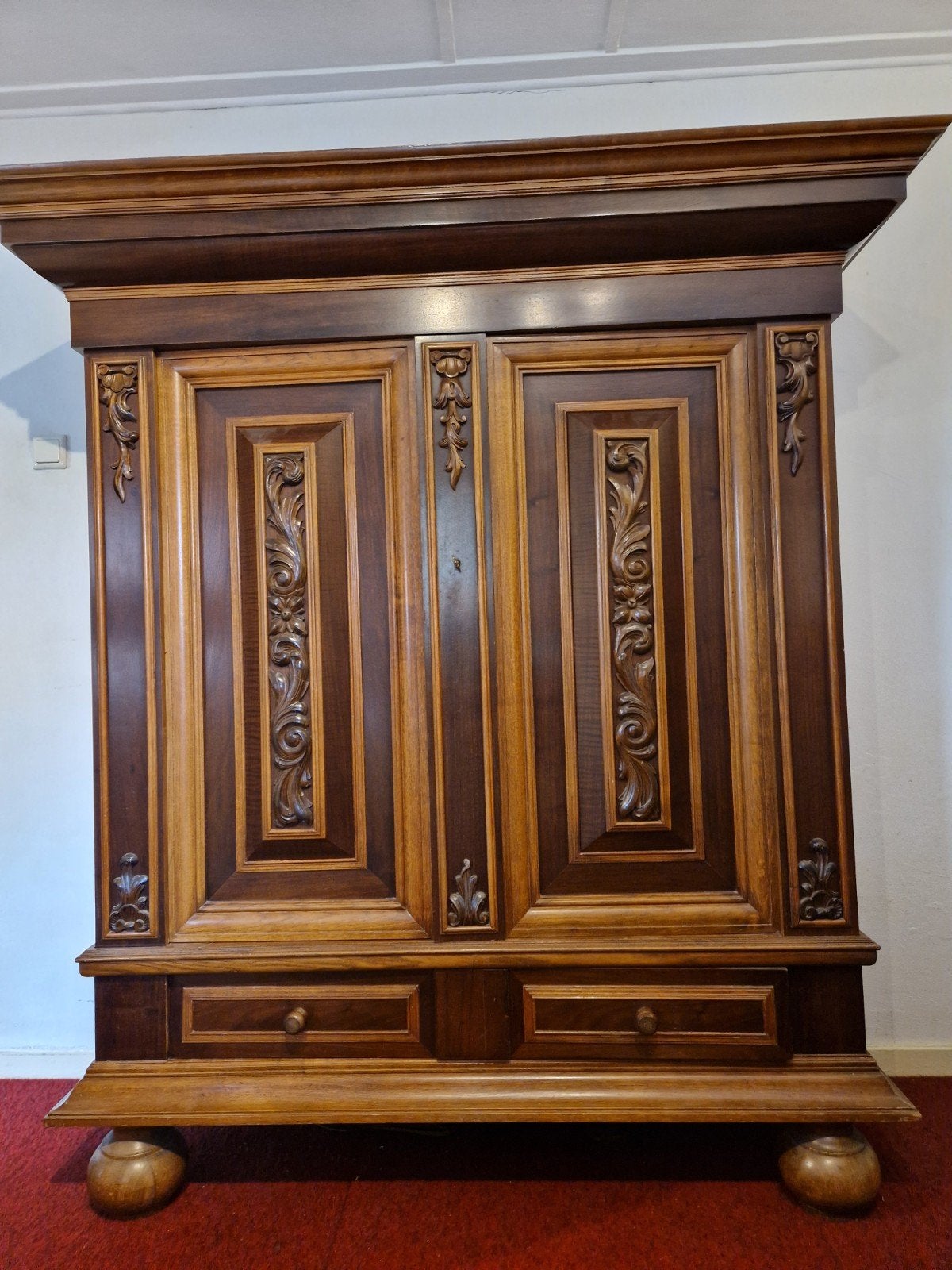 antieke massief houten kast, Ophalen