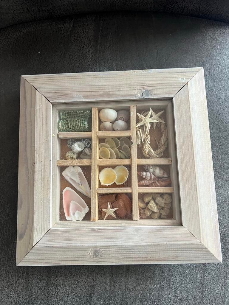 Houten lijst met schelpen en zeesterren, Ophalen of Verzenden, Gebruikt, Hout, Minder dan 50 cm