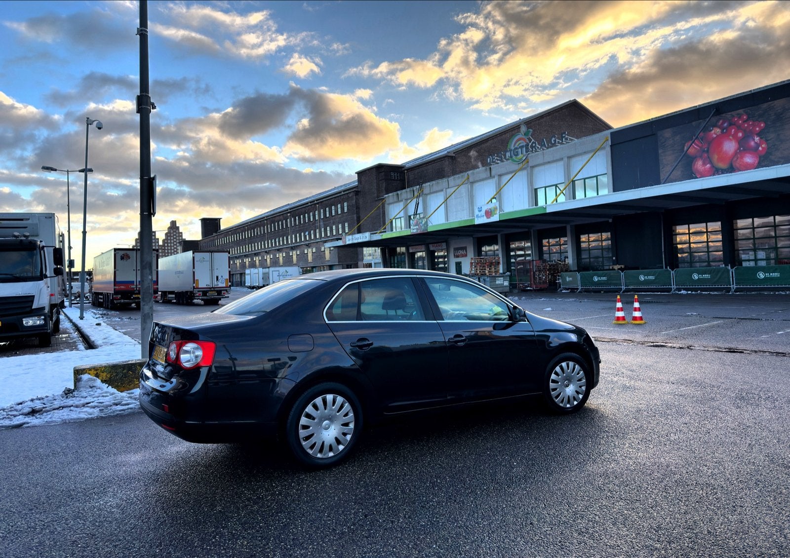 Volkswagen Jetta 1.6 FSI 85KW 2007 Zwart, Voorwielaandrijving, 4 cilinders, 1246 kg, Zwart