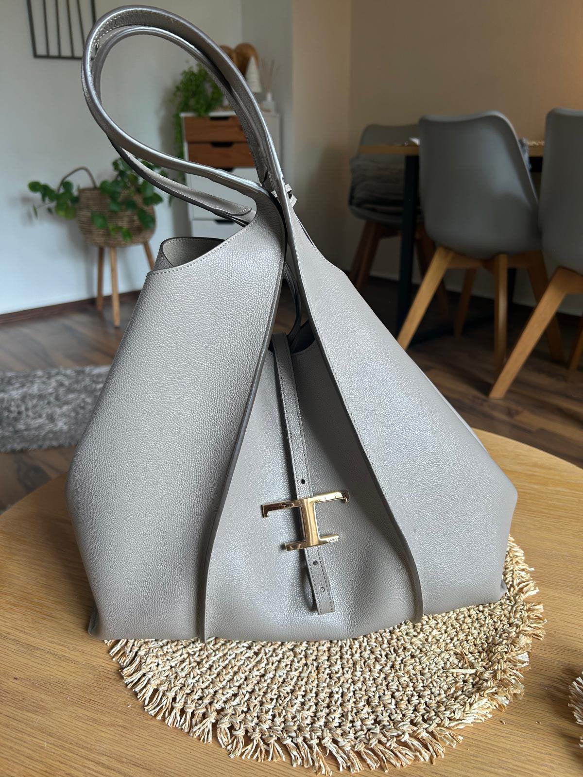 Tod’s Timeless Shopping Bag Medium, Nieuw, inclusief factuur, Ophalen of Verzenden, Nieuw, Grijs, Handtas