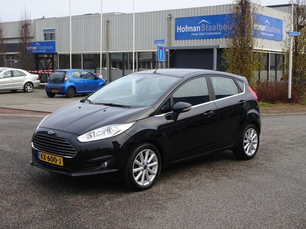 Ford Fiesta 1.5 TDCi Titanium Navi Clima Stoelverwarming, Voorwielaandrijving, 28 km/l, Gebruikt, 96 €/maand