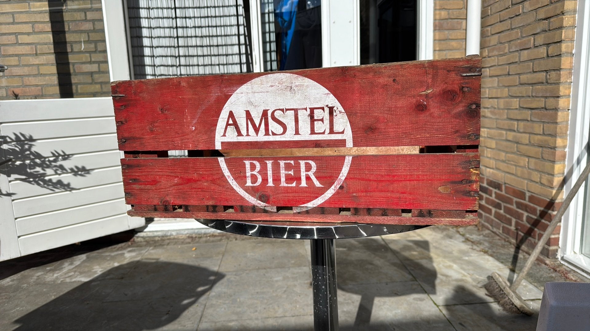 Amstel krat hout 60s, Ophalen